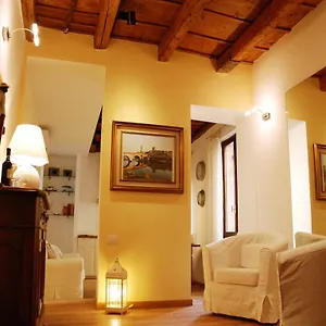 Stella Luxury , Verona Italy