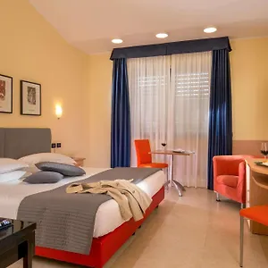 Western Blu Rome
